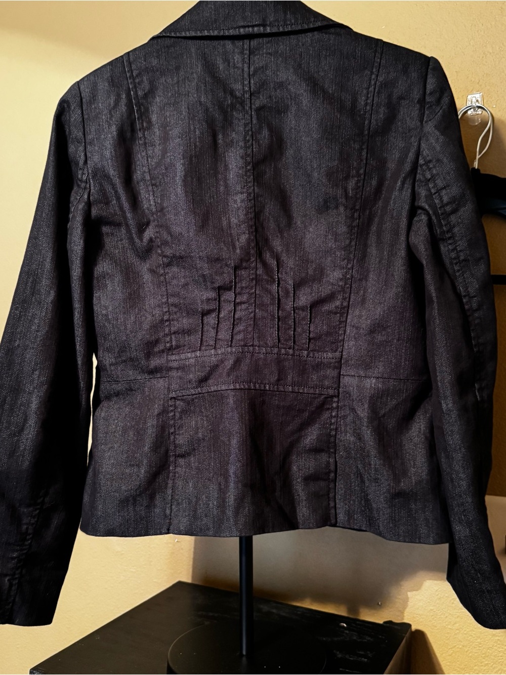 Ann Taylor LOFT Blazer Women 8 Black Denim Look Tailored Fitted 2 Button Jacket - Picture 6 of 9